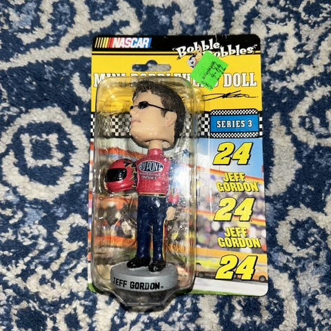 JEFF GORDON MINI BOBBLEHEAD DOLL Nascar Bobble Dobbles Series 3 #24 MOC 2003 Cover