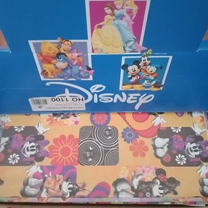 5 fogli di carta regalo "Walt Disney" assortiti misura cm. 70x100 - Foto 1 di 10