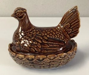 Vintage Portmeirion Chicken / Hen On Nest Egg Holder Size 3 - Picture 1 of 8
