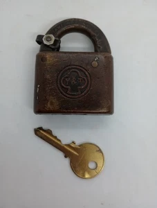 Antique Brass Padlock w/key Yale & Towne - Picture 1 of 5