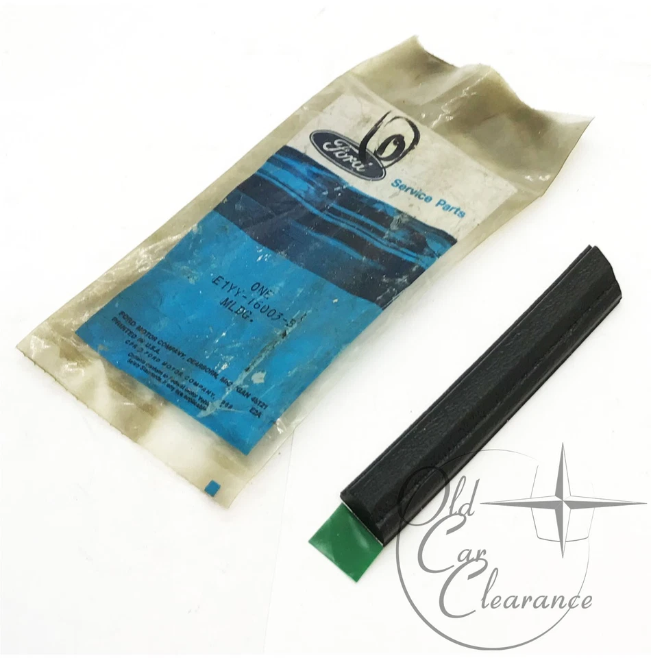 Moldura de guardabarros delantero Mercury Lynx 1981 (E1YY16003B) como nueva Foto 1 de 4