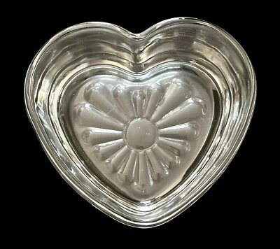 Libbey 透明玻璃心形糖果/饰品/Potpourri 盘/碗情人节礼物 — 第 1/4 张图片