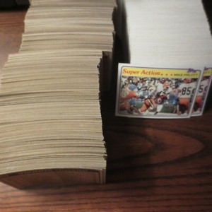 Pick From List: 1981 Topps Football Cards