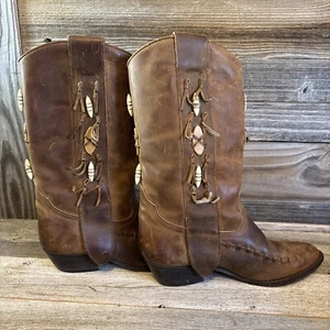 Vintage Dingo Womens Brown Cowboy BOOTS Leather Beaded Size 6 - Picture 1 of 21