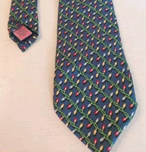 Vineyard Vines Necktie Silk Youth Christmas Holiday Lights Geometric Pattern 51" - Picture 1 of 7