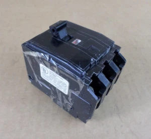 Interruptor de circuito cuadrado D LP-3394 3 polos tipo HACR - Imagen 1 de 4