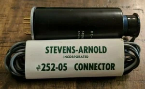 Stevens Arnold Inc DC-AC CH-1413 #252-05 Conector A - Imagen 1 de 8
