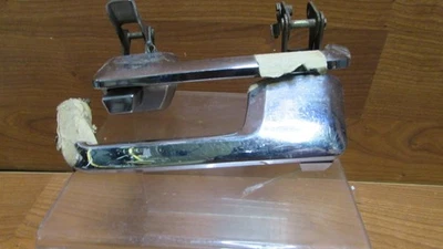 Mercury Cougar 1969-1970 manijas de puerta exterior conductores y pasajeros L & R Foto 1 de 4