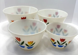 Cuencos mezcladores vintage de 4 piezas FIRE KING de vidrio con leche para anidar tulipán - Imagen 1 de 20