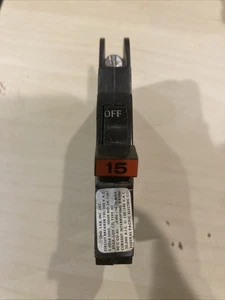 FEDERAL PACIFIC FPE 15 AMP 1 POLO INTERRUPTOR TIPO NC DELGADO 120 VOLTIOS POLO ÚNICO - Imagen 1 de 3