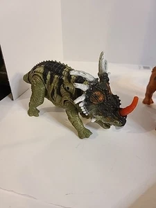 Toys R Us Licht und Sound Dinosaurier Action Spielzeug Chap Mei Styracosaurus - Bild 1 von 4