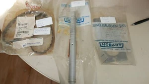New Hobart Parts 84186 Buffalo Chopper 077371 Belt ,123934 Comb , Blade Shaft - Picture 1 of 9