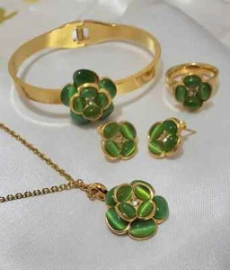 18K vergoldet grünes Auge Katze Halskette Armband Ohrringe Ring Schmuck Set - Bild 1 von 1