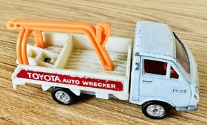 Vintage 1974 Tomica Toyota Auto Wrecker No. 24 Hiace Tow Truck - Made In Japan - Picture 1 of 6