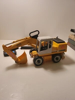 Bruder Toys Liebherr 912  Digger Excavator MADE IN GERMANY NICE CONDITION (T8) - Image 1 of 4