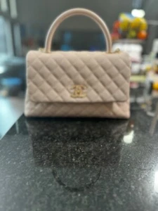 Chanel 22P Light Pink Caviar Leather Coco Handle Light Gold Hardware NEW - Picture 1 of 7