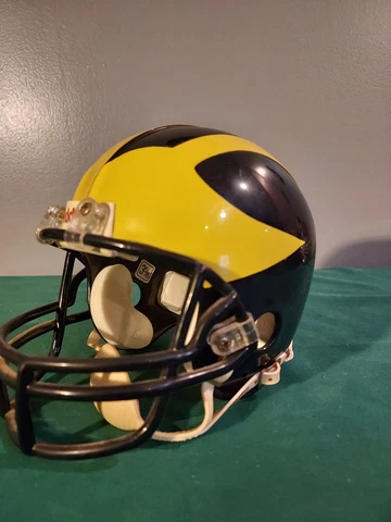 University Of Michigan Wolverines NCAA Riddell Mini Helmet-Excellent Condition Cover
