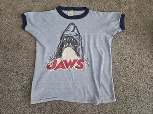 Vintage 70er Jahre JAWS Film Poster T-Shirt Ringer Made in USA Hai Grafik Shirt - Bild 1 von 6
