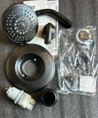 Delta Faucet T14294-RB Kit de molduras de ducha bronce veneciano Foto 1 de 4