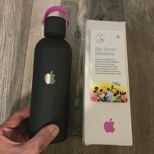 Apple Hydro Flask Red 17oz  Limited Employee Edition | Rare Collectible Gift  - Picture 1 of 12