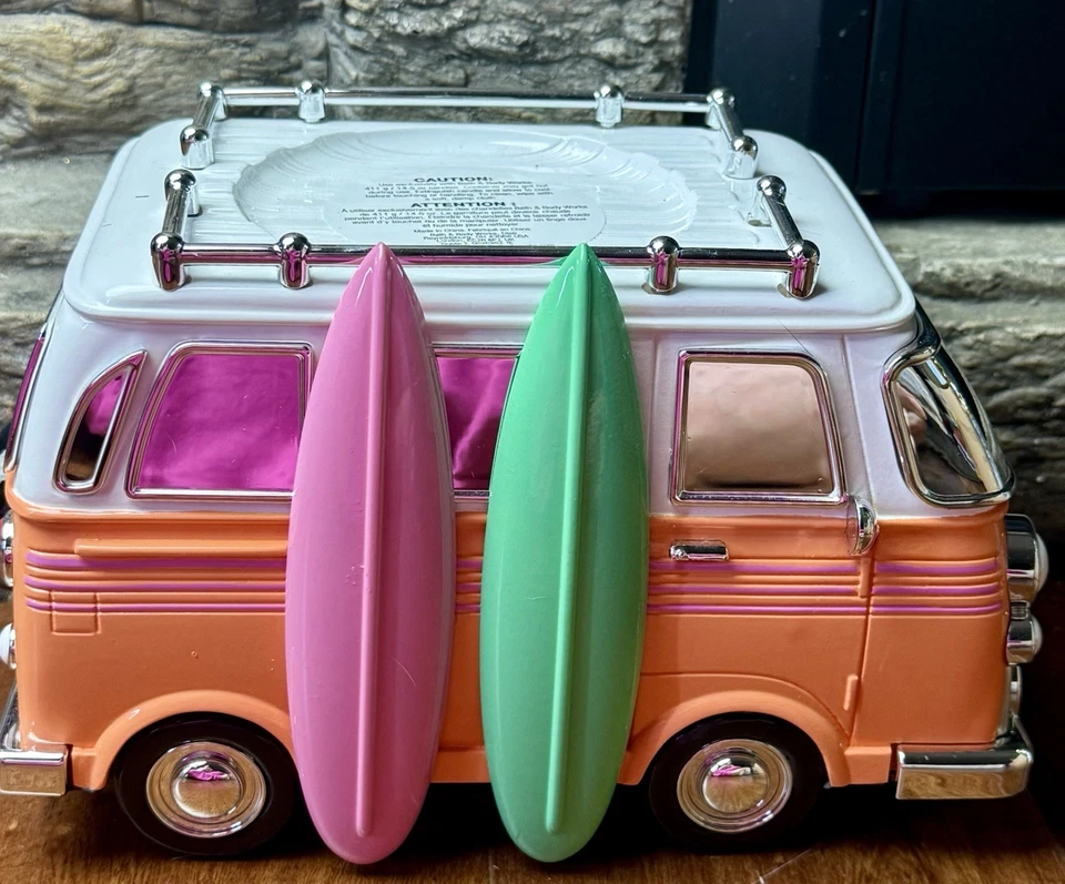 Candelabro similar Bath and Body Works “Surf Van” VW Bus nuevo 2025 Foto 1 de 4