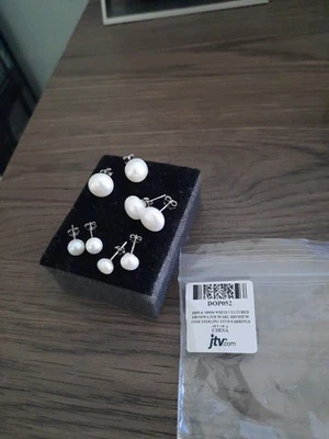 Brand New JTV#DOP052:4 pr white cult freshwater rhod over SS pearl studs - Image 1 of 2