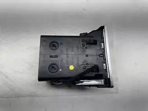 2003 2004 2005 2006 AUDI A8 RIGHT PASSENGER CENTER AIR VENT 4E0820952 - USED OEM - Picture 1 of 7