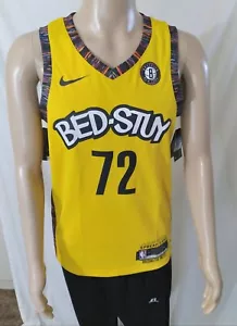 Maglietta Nike Brooklyn Nets Biggie Bed-Stuy Gialla CU0193-728 Medium 44 - Foto 1 di 6