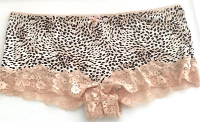 Pantalón Corto Victorias Secret Champagne Cheetah Boyshort Panty Talla XL Suave Sexy Encaje Foto 1 de 4