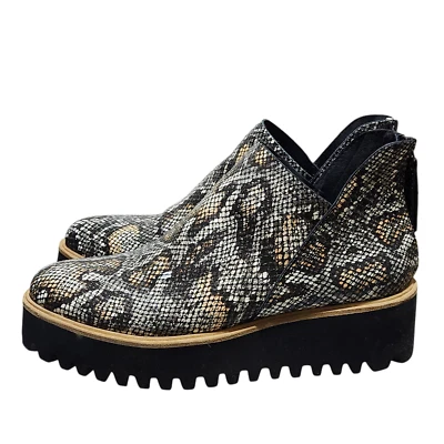 ALL BLACK  Bootie 8.5 Women Leather Snake Print Platform Lifestyle Comfort - Image 1 of 4