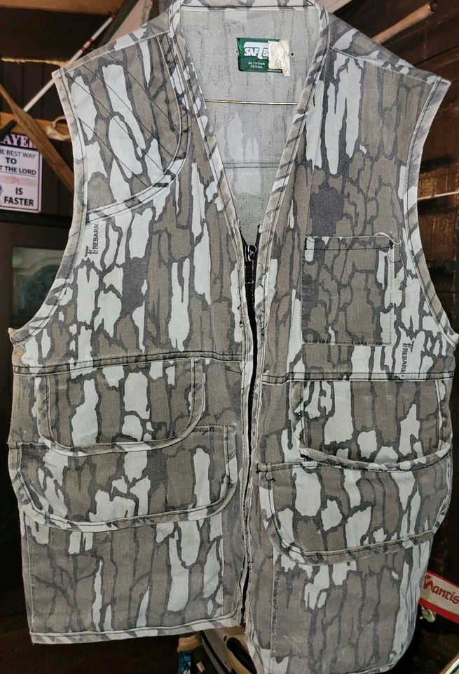 Safe T Back Treebark Vintage Camouflage Turkey  Huning Vest - Image 1 of 4