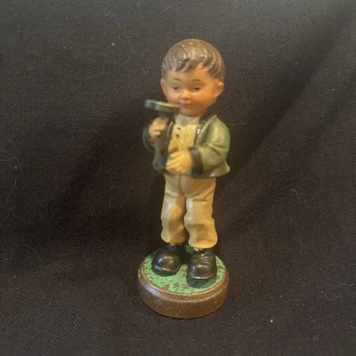 Figura niño con trébol tallada a mano Anri Ferrandiz Italia Foto 1 de 4