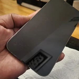 IPHONE 13PRO MAX AVERAGE CONDITION { CHECKOUT PICTURES RESNABLE CONDITION } - Afbeelding 1 van 16