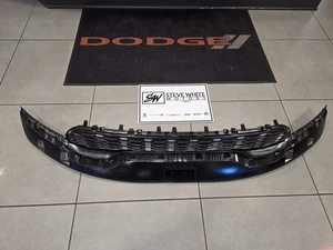 2021-2025 Dodge Durango Texture Grille Mopar New OEM Factory 6UZ20RXFAA - Picture 1 of 2