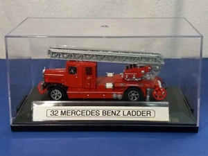 Matchbox Models Of Yesteryear Fire Engine Series 1932 Mercedes-Benz Ladder Truck - Picture 1 of 7