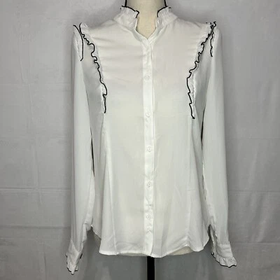 Blusa Crave Fame de Almost Famous Blanca Abotonada Semi Transparente Volantes Talla M Foto 1 de 4
