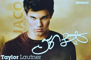TAYLOR LAUTNER - Autogrammkarte - Signed Autograph Autogramm Clippings Twilight - Bild 1 von 1