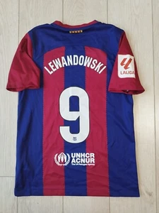 Sz L Kids Barcelona football jersey Lewandovski 2023/2024 home shirt - Picture 1 of 15