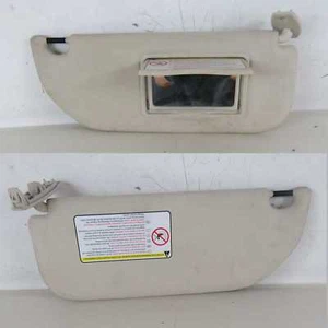 Aletta parasole destra con specchio Citroen C4 Mk1 2004-2010 (33173 J-3-A-9) - Picture 1 of 1