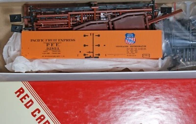 Red Caboose Refrigerator Car, Pacific Fruit Express, HO Scale NOS - Image 1 of 3