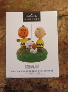 Hallmark 2022 Keepsake - Snoopy's Scarecrow Shenanigans - 24-42 - Picture 1 of 3