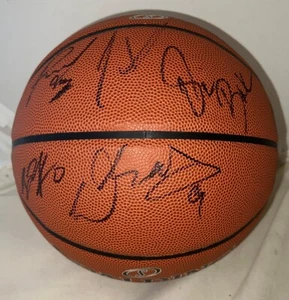 Milwaukee Bucks 2019-2020 team signed NBA Basketball Ball Donte DiVincenzo - Picture 1 of 4