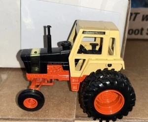 ERTL Case 1170 Black Dimostratore Giocattolo Edizione Agricoltore 1996 1/43 Nuovo con scatola - Foto 1 di 9