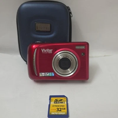 Vivitar ViviCam Digital Camera T324N 12.1 MP 3x Zoom 2.4” LCD Camera Case + SD  - Image 1 of 4