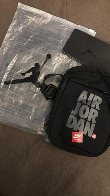 Tracolla Air Jordan - Image 1 of 3