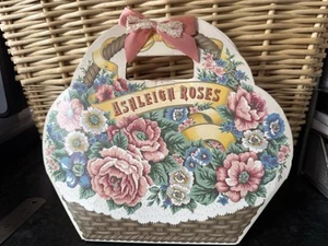 St Michael's Ashleigh Roses Vintage Soap, Talc, Moisture & Bath Powder Set - Picture 1 of 6