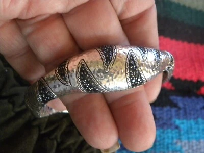 Brazalete brazalete de zafiro negro martillado de plata esterlina 7" JOHN HARDY Palu Macan Foto 1 de 4