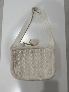 Vintage 1960s Ivory Beaded Purse Handbag Scatter Beads Golden Chain / Clasp - Picture 1 of 9