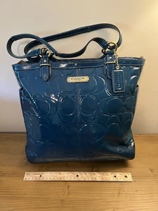 Vintage Coach Gallery Embossed Signature C Dark Green Teal Leather Tote NWOT - Picture 1 of 6