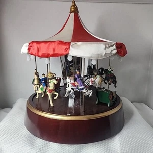 Classic Carousel Mr. Christmas Gold Label Collection Classic w/ box Songs Lights - Picture 1 of 10